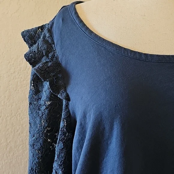 Pioneer Woman Blue Lace Knit Top - Picture 4 of 5